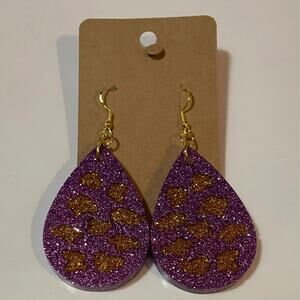 Handmade epoxy resin teardrop earrings - purple lilac glitter w/ gold cowprint